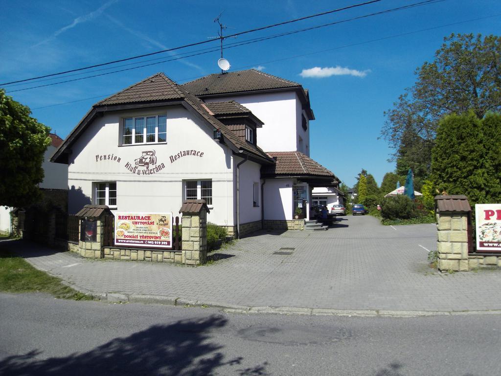 Penzion A Restaurace U Veterana Френштат-под-Радгоштем Экстерьер фото